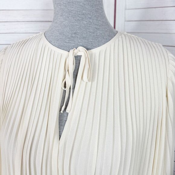 H&M Pleated Billow Sleeve Chiffon Tie Neck Swing Blouse Cream Medium - Picture 7 of 14